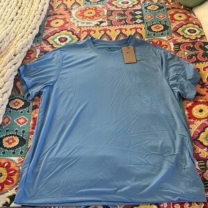 mens Nike tee drifit in 2xl brand new